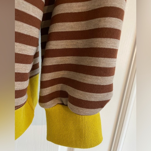 Striped Ovwrsize Crew Sweatshirt (L) - Picture 4 of 4